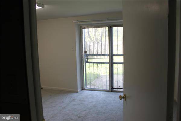 Hyattsville, MD 20785,8922 CONTINENTAL PL