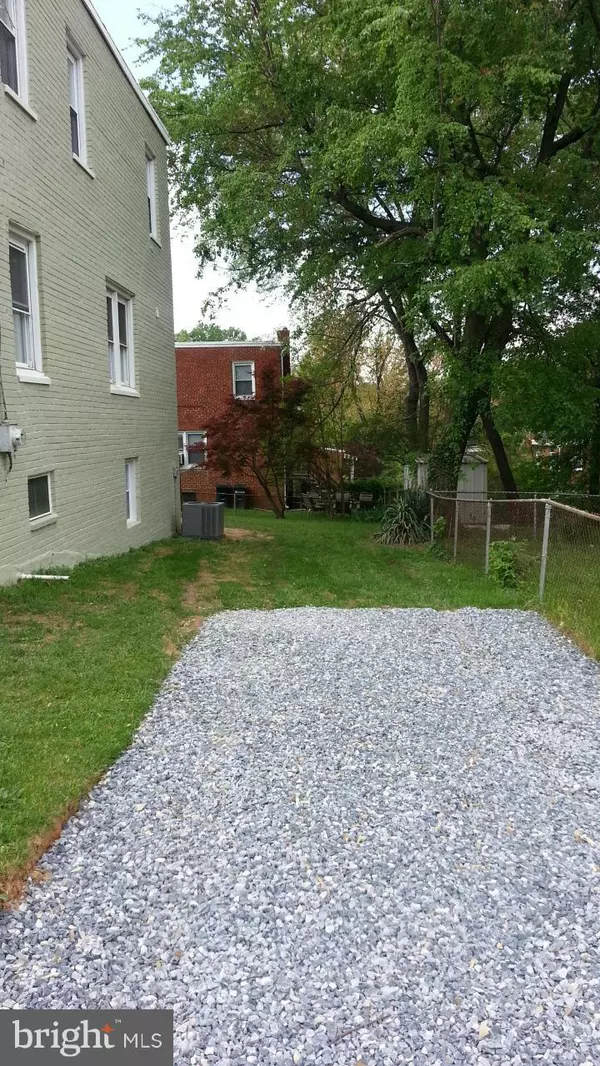 Capitol Heights, MD 20743,1106 CARRINGTON AVE