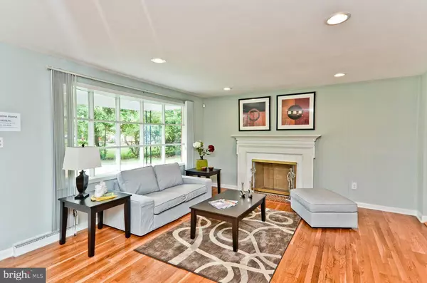 Temple Hills, MD 20748,5302 CLARIDGE CT