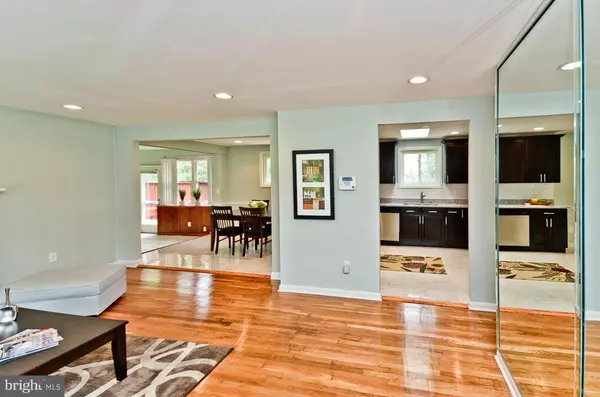 Temple Hills, MD 20748,5302 CLARIDGE CT