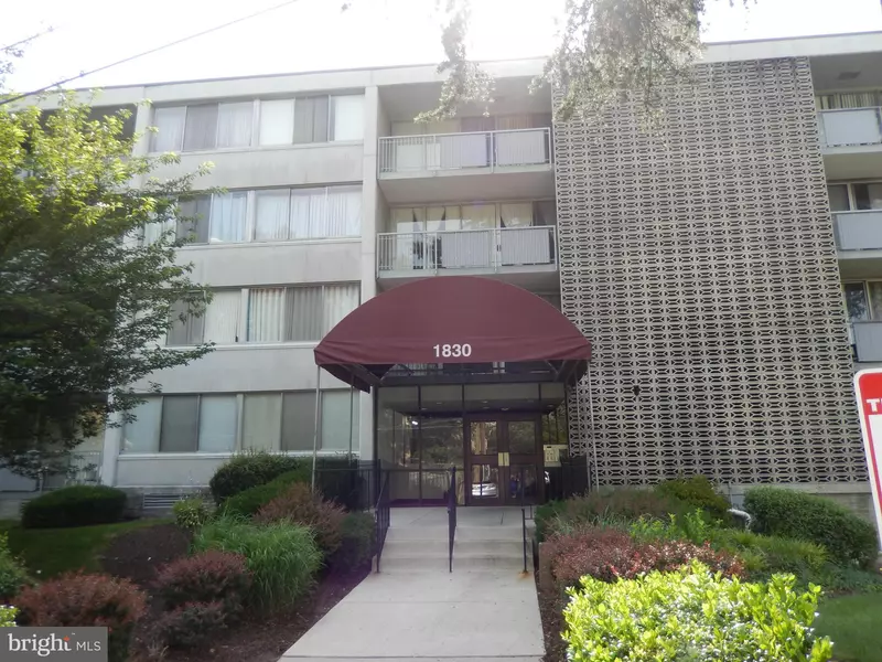 1830 METZEROTT RD #205, Adelphi, MD 20783