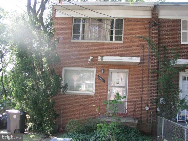 5824 35TH PL, Hyattsville, MD 20782