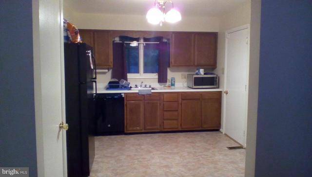 Accokeek, MD 20607,16719 HURON ST