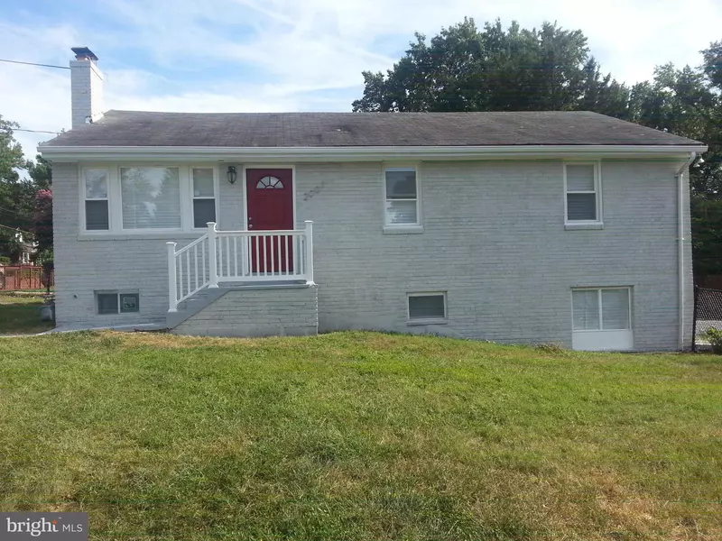 2001 GAYLORD DR, Suitland, MD 20746