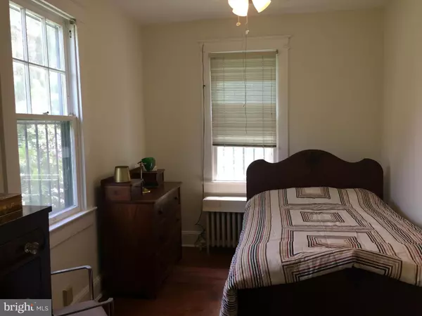 Capitol Heights, MD 20743,5404 BYE ST