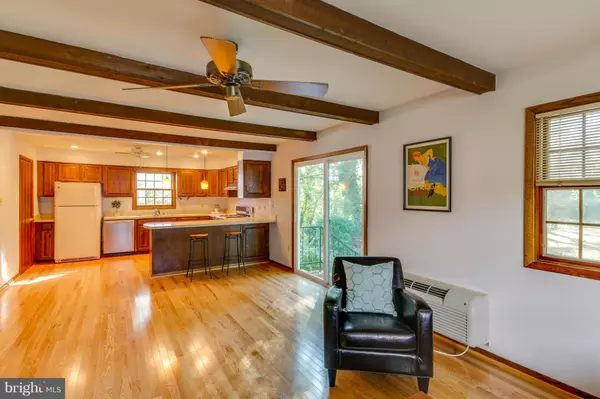 Landover, MD 20785,2518 CREST AVE