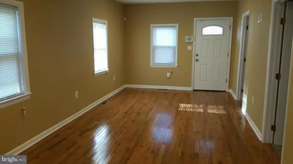 Capitol Heights, MD 20743,908 ELFIN AVE