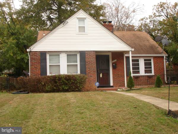 2605 FAIRLAWN ST, Temple Hills, MD 20748