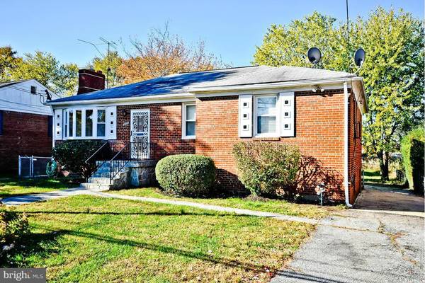 2905 WEST AVE, District Heights, MD 20747