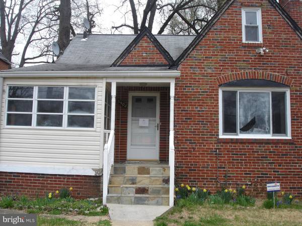 5903 40TH AVE, Hyattsville, MD 20782