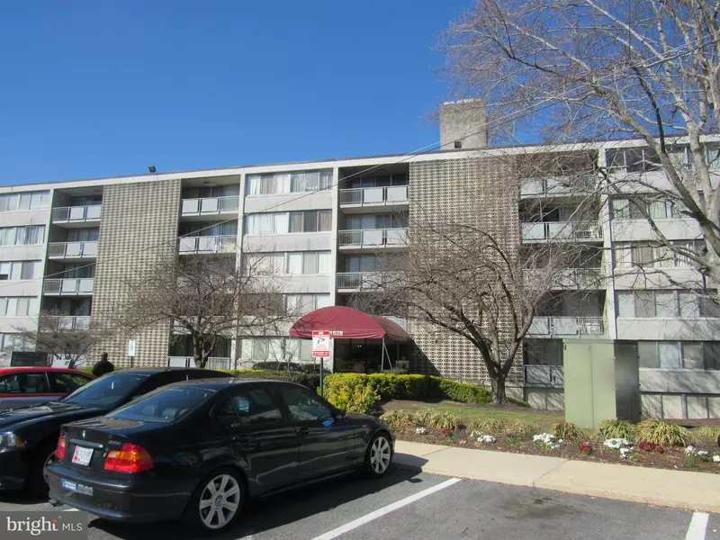 1828 METZEROTT RD #202, Adelphi, MD 20783