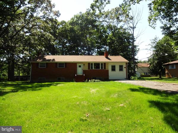 15613 MAPLE DR, Accokeek, MD 20607