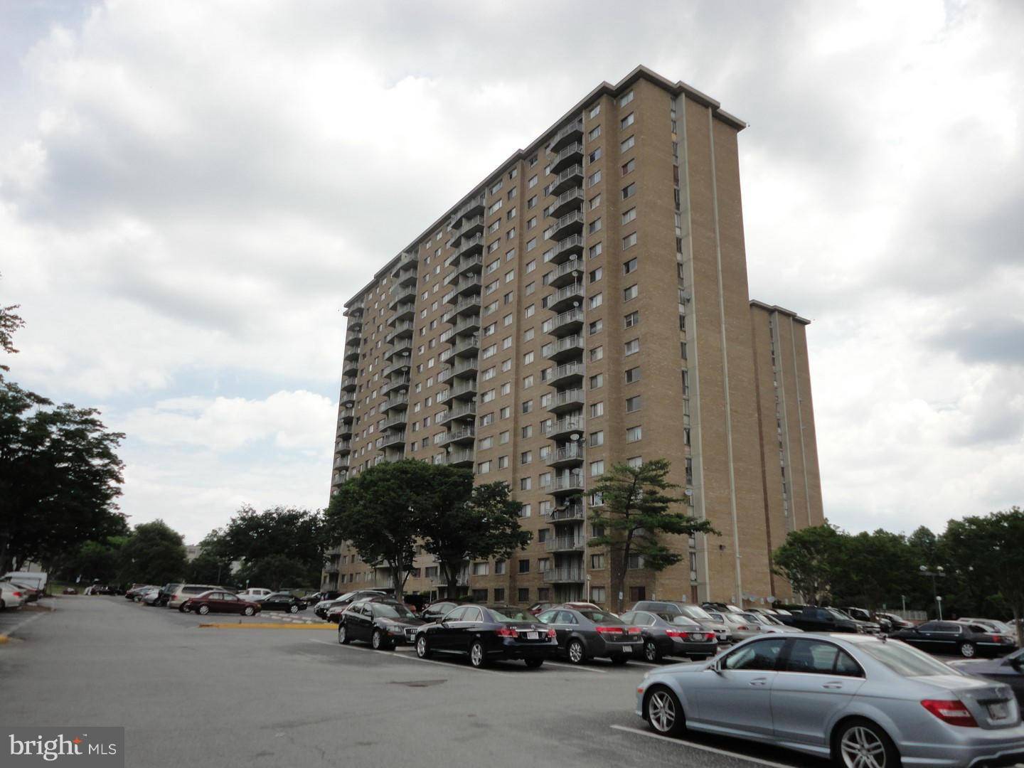 Adelphi, MD 20783,1836 METZEROTT RD #1720