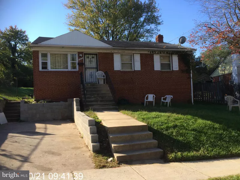 102 68TH PL, Capitol Heights, MD 20743