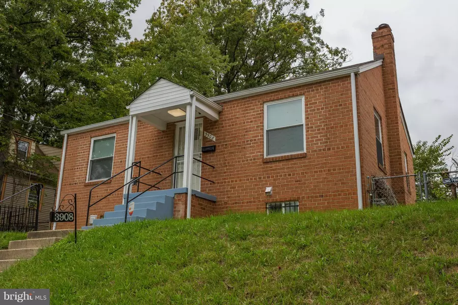 3908 ALTON ST, Capitol Heights, MD 20743