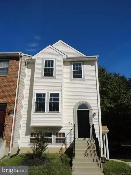 4116 CANDY APPLE LN #8, Suitland, MD 20746