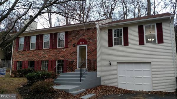 904 CORNISH ST, Fort Washington, MD 20744