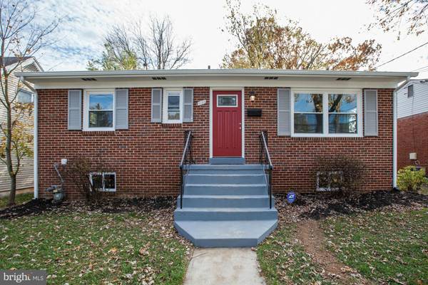 9105 2ND ST, Lanham, MD 20706