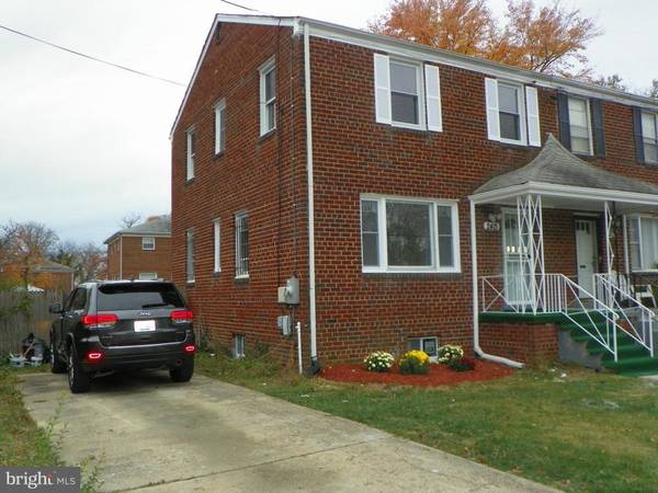 2415 SAINT CLAIR DR, Temple Hills, MD 20748