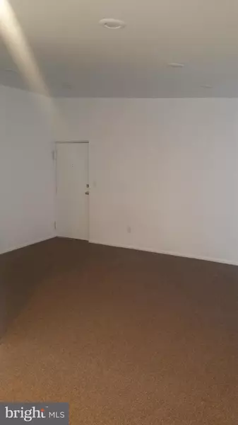 7523 RIVERDALE RD #1996, New Carrollton, MD 20784