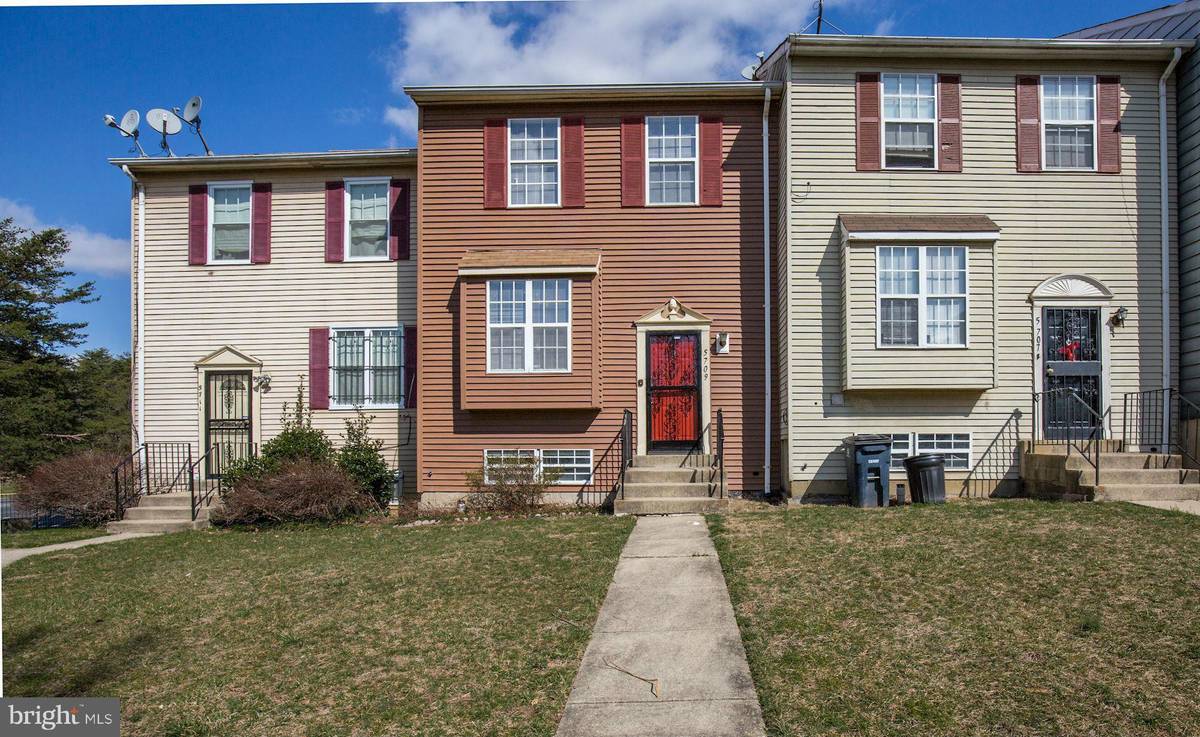 District Heights, MD 20747,5709 HIL MAR CIR