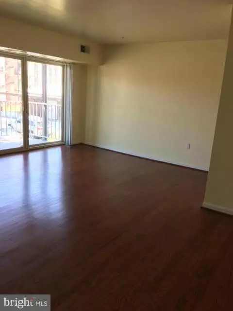 Bladensburg, MD 20710,5205 NEWTON ST #202