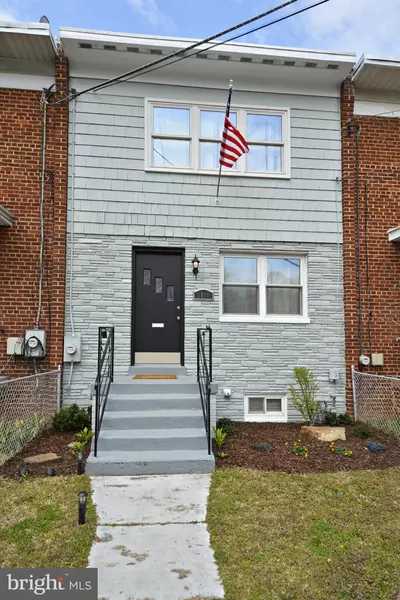 5810 33RD PL, Hyattsville, MD 20782