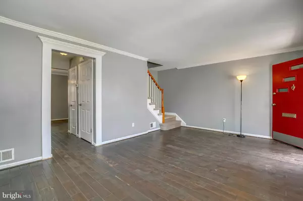 Temple Hills, MD 20748,2418 KENTON PL