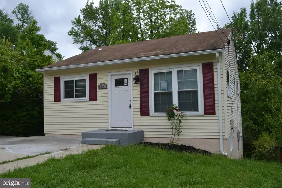 6701 DRYLOG ST, Capitol Heights, MD 20743