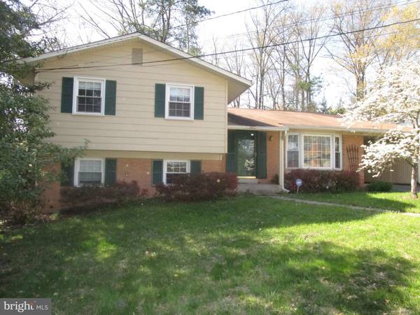 6904 HEIDELBURG RD, Lanham, MD 20706