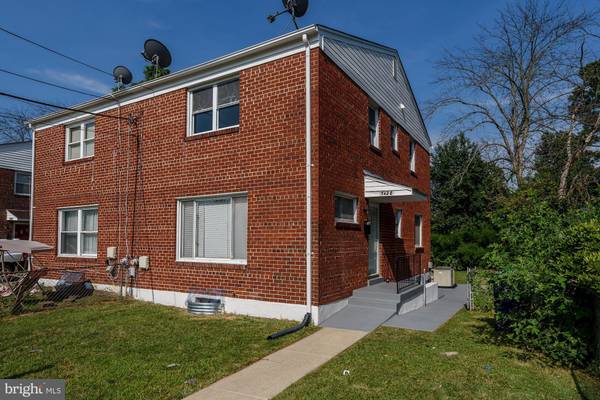 7428 PARK DR, Hyattsville, MD 20783