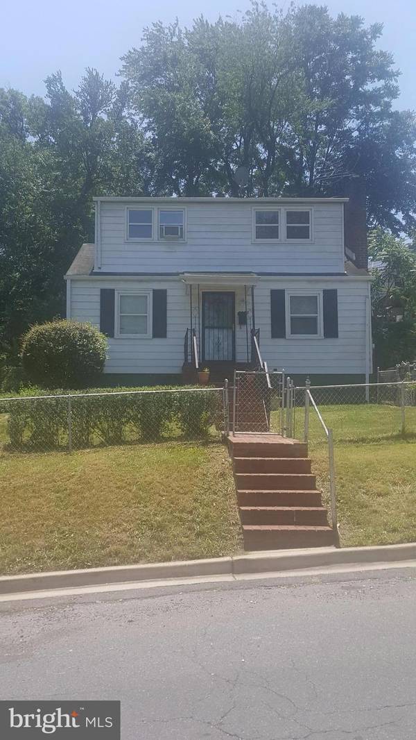 5605 GALLATIN ST, Hyattsville, MD 20781