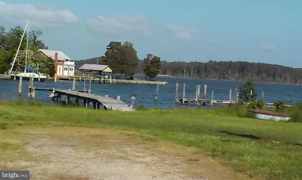 Piney Point, MD 20674,45395 WALNUT ST