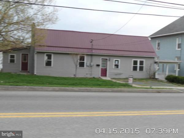 428 MAIN ST E, Everett, PA 15537