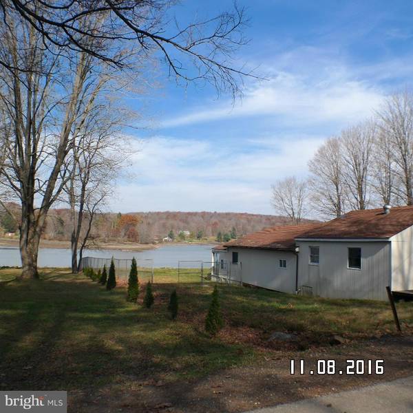 Friedens, PA 15541,418 LAKE SHORE RD