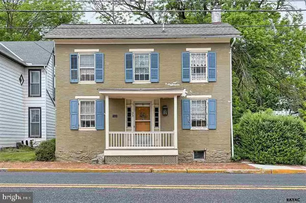 33 MAIN ST, Fairfield, PA 17320