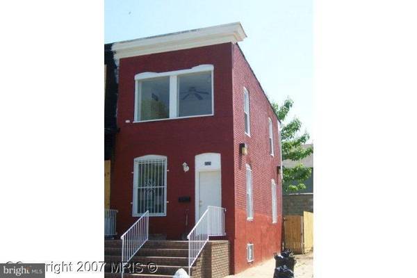 2525 BARCLAY ST, Baltimore, MD 21218