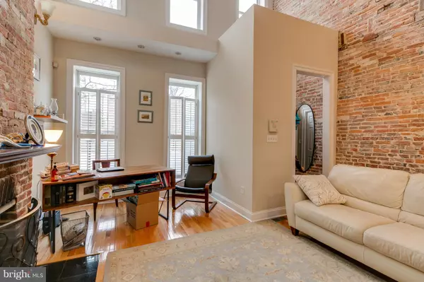 Baltimore, MD 21231,120 COLLINGTON AVE S