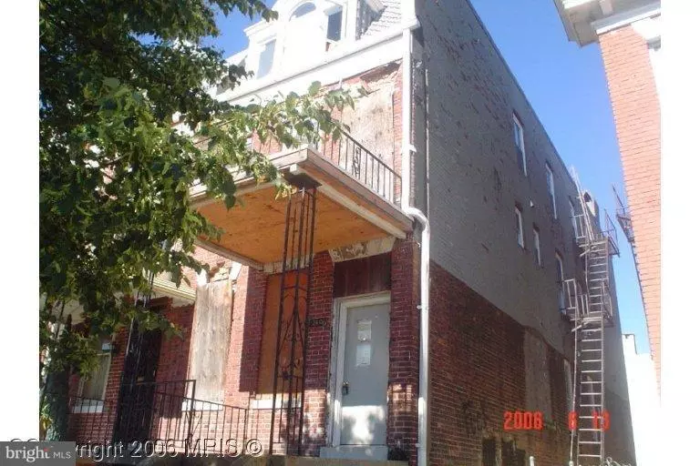 2406 CALLOW AVE, Baltimore, MD 21217