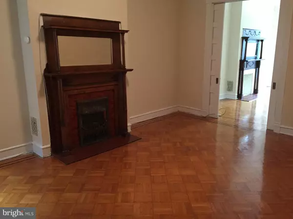 Baltimore, MD 21218,2809 SAINT PAUL ST