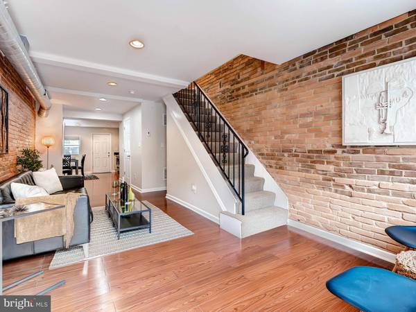 213 CASTLE ST S, Baltimore, MD 21231