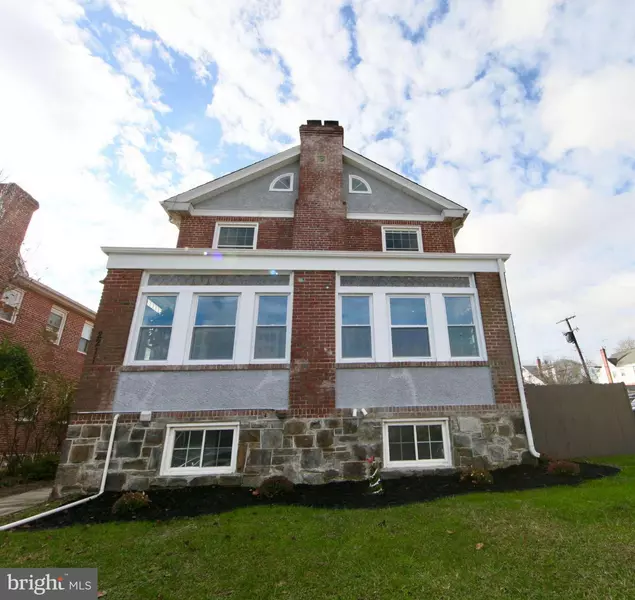 2211 CHESTERFIELD AVE, Baltimore, MD 21213