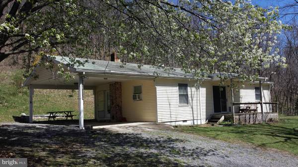 110 TURKEY FOOT DRIVE, Cabins, WV 26855