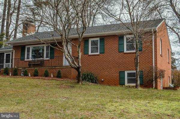 1300 KENWOOD LN, Charlottesville, VA 22902