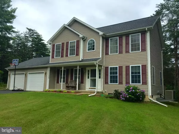 325 TOM COBERT LN, Berkeley Springs, WV 25411