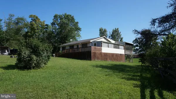 Berkeley Springs, WV 25411,122 MARLIN WAY