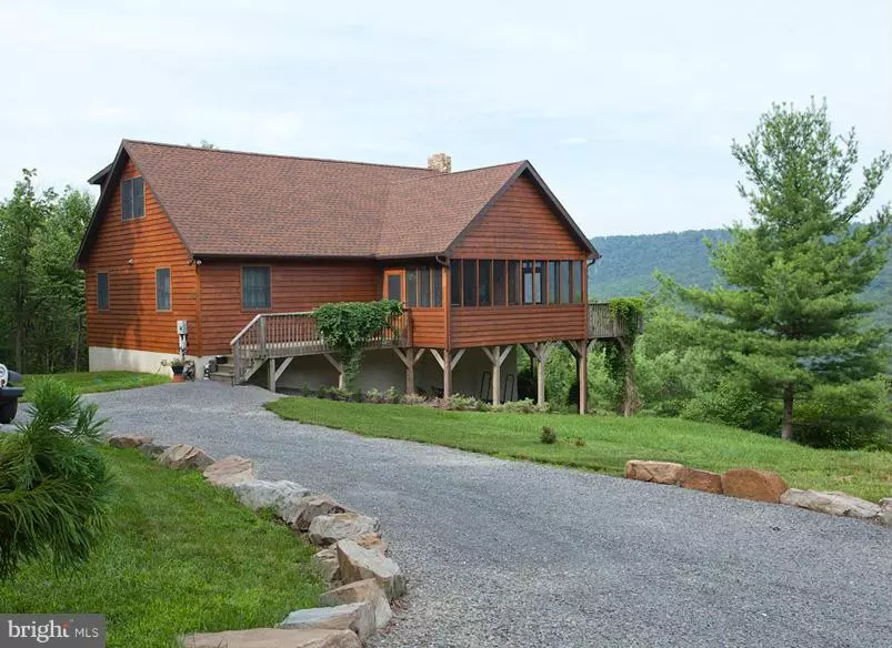 1155 SHORT MOUNTAIN ROAD, Hedgesville, WV 25427