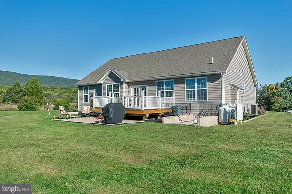 Berkeley Springs, WV 25411,40 WILLIE MAYES CT