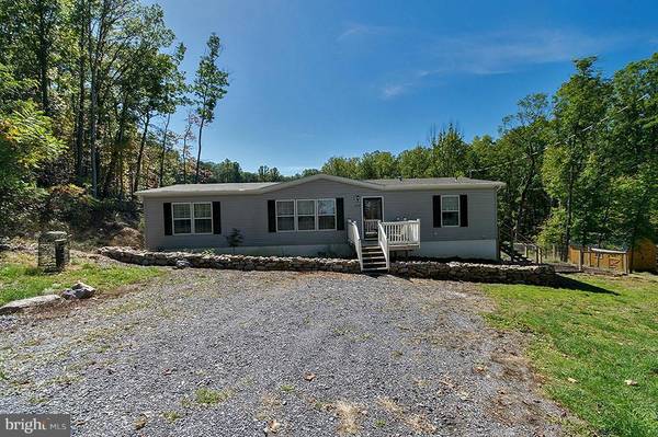 350 BROOKLYNS WAY, Great Cacapon, WV 25422