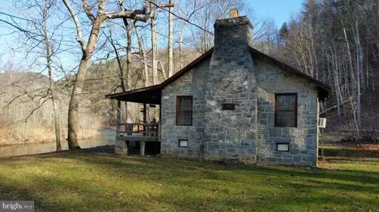 Great Cacapon, WV 25422,550 HUNTERS CAMP DRIVE